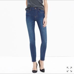 9" high-rise skinny jeans in surfside wash